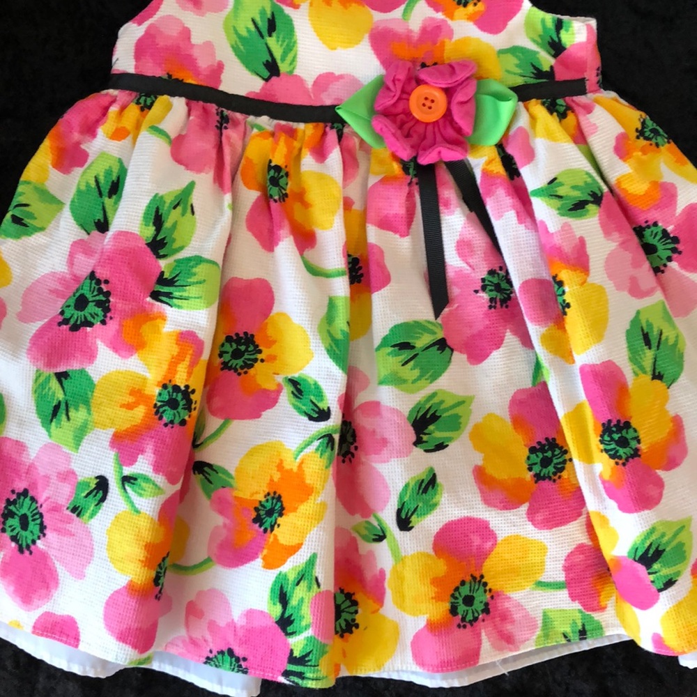 Flower Dress - Picture 2 of 3